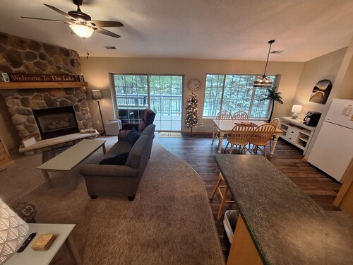 Black Bear Lodge 2 BR Condo on Little St. Germain Lake 