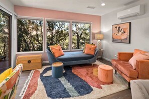 TV, fireplace, offices