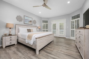 5 bedrooms, iron/ironing board, free WiFi, bed sheets - Koko Kabana * Golf Cart Included & Private Pool (Destin)