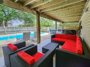 Pool - Vitamin Sea - Recently updated 4 BR oceanside home w/Private Pool and Hot Tub (Duck)
