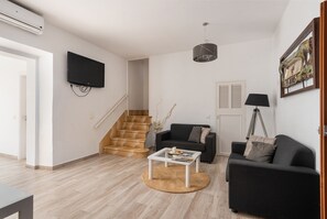 Tv, pejs, bøger
