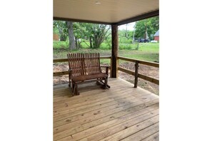Terrace/patio - Cozy home in the heart of Choctaw Territory (Talihina)