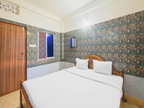 Egyptian cotton sheets, premium bedding, down comforters - Goroomgo Ray Home Stay Puri (Puri)