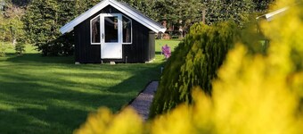 The comfort of this cottage merges with nature