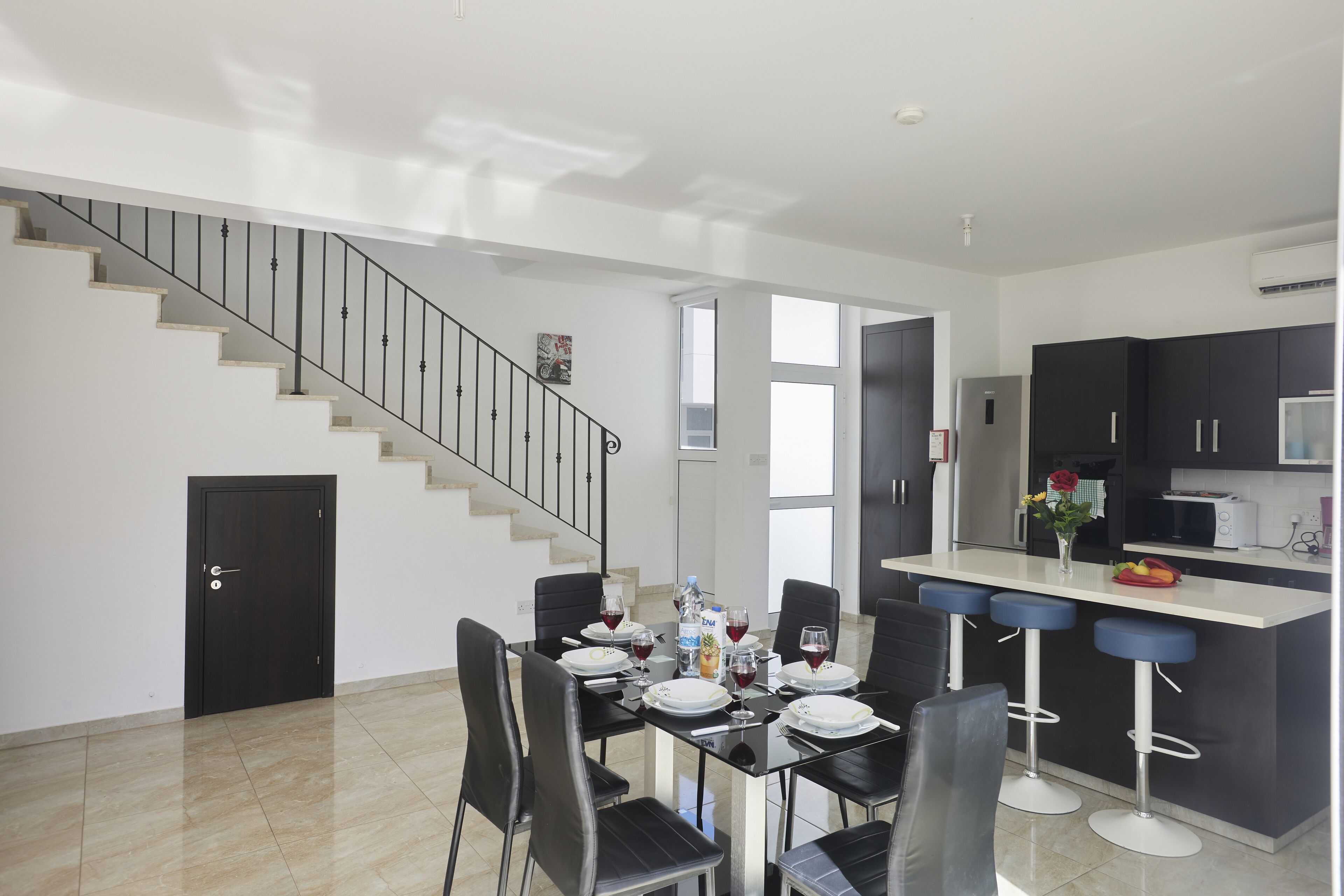 Villa, 3 Bedrooms, Private Pool, Garden View | Dining
