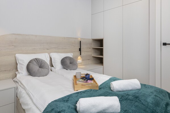 1 habitación y ropa de cama