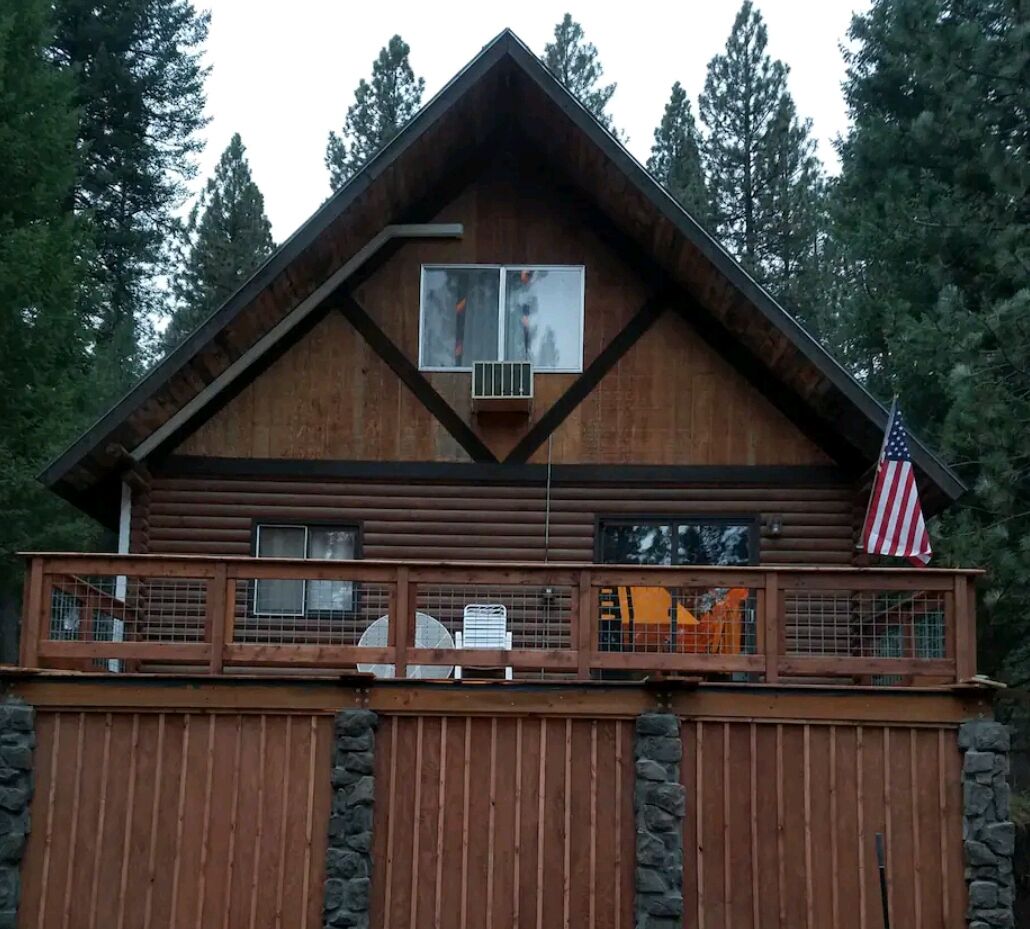 Comfortable, Quiet, Roomy Cabin in the Woods!