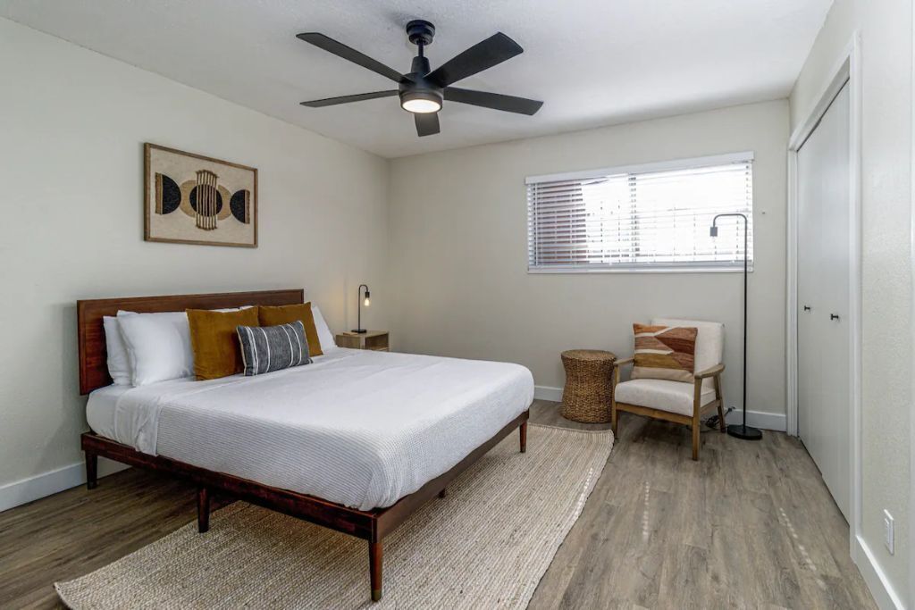 2 bedrooms, desk, iron/ironing board, free WiFi