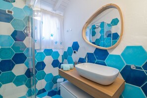 Dusche, Bidet, Handtücher
