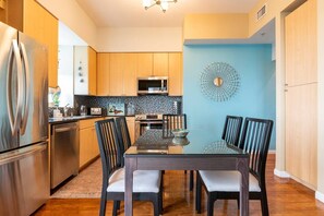 Fridge, microwave, oven, stovetop