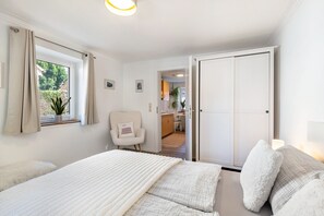 1 quarto, Wi-Fi de cortesia, roupa de cama