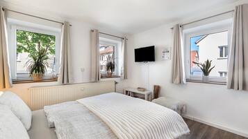 1 quarto, Wi-Fi de cortesia, roupa de cama
