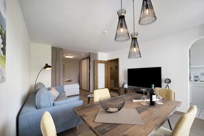 Televisio, pöytätennispöytä