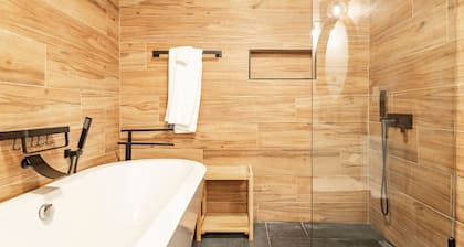 Harpers Ferry Luxury, Spa Bathroom, Movie Room, high-end design and furnishings
