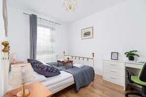 Apartment, 1 Bedroom, Balcony - Kraków Apartment Białoruska by Renters (Kraków)