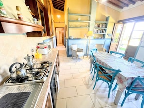 Apartment, 2 Bedrooms, Accessible, Smoking | Private kitchen