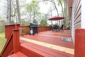 House (Delta, 21) | Exterior