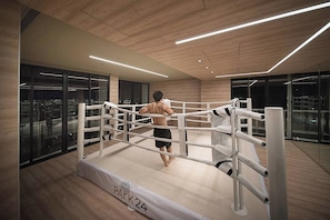 Apartamento, 1 quarto, sacada, vista para o jardim | Sala de fitness