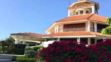 Apartment, 2 Bedrooms, Accessible, Smoking | Exterior