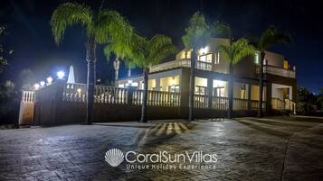 Villa, 5 Bedrooms, Smoking, Private Pool | Exterior