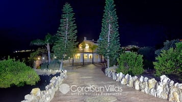 Villa, 5 camere da letto, fumatori, piscina privata | Esterni