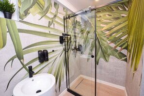 Apartment, 1 Schlafzimmer, barrierefrei, Stadtblick | Badezimmer