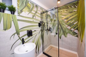 Apartment, 1 Schlafzimmer, barrierefrei, Stadtblick | Badezimmer
