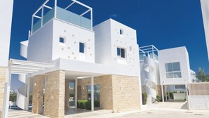 Villa, 3 Schlafzimmer, eigener Pool, Gartenblick | Außenbereich