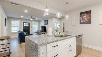 House (The Tired Travelers Club) | Exterior