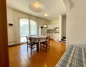 Villa, 2 Bedrooms, Balcony, Garden View | Dining - Modern Villa With Pool and Private Garden (Caorle)