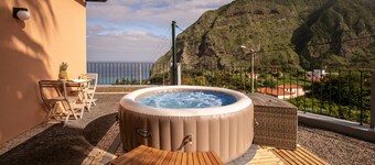 Faj do Amo by Atlantic Holiday