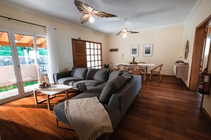 House | Living area - Faj do Amo by Atlantic Holiday (São Vicente)