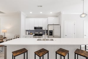 Exterior - The Hub Home (Greenville)