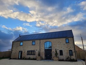 Exterior - Lindum Barn, Ashlin Farm Barns (Lincoln)