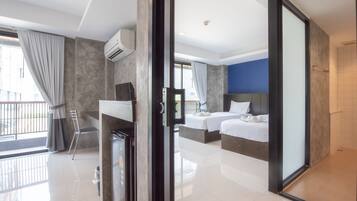 Deluxe Room | Desk, free WiFi, bed sheets