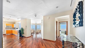 Interior - Spectacular 180 Degree SeaView 3 Bedrooms Listing By Owner (Dubai)