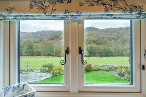 Interior - Riverside Cottage  - Duddon Valley (Dog-friendly) (Seathwaite)
