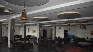 Restaurant - Abbott Crown Hotel and Restaurant (Abbottabad)