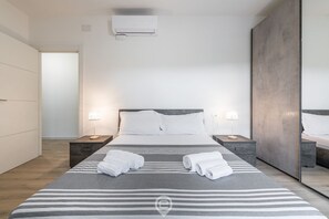 2 室のベッドルーム、アイロン / アイロン台、WiFi、ベッドシーツ