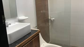 Free toiletries, towels