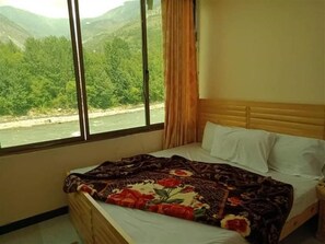 Iron/ironing board - Pameer Continental Hotel and Restaurant (Balakot)