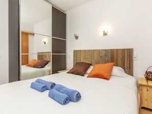 3 chambres, fer et planche à repasser, Wi-Fi