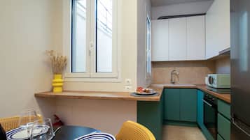 Deluxe Apartment | Private kitchen