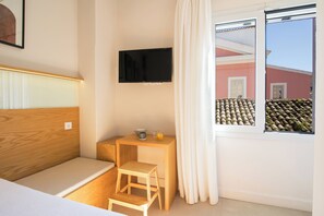 Classic Studio | Soundproofing, iron/ironing board, free WiFi - Pinia Residences by Corfuescapes (Corfu)