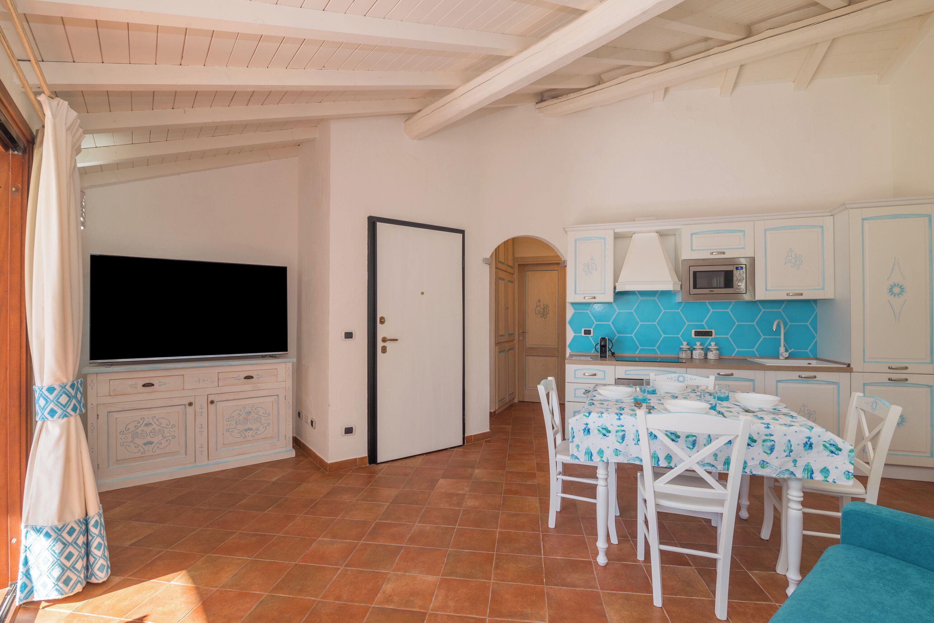 Standard House, Multiple Bedrooms (Celeste House With Pool) | Interior