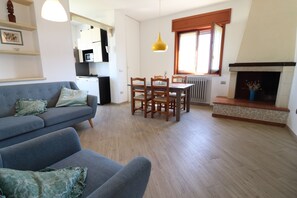 Casa, 2 camere da letto, balcone, vista giardino | Ristoranti