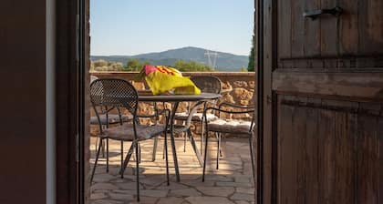Olive Branch Apt In Farmhouse With Pool