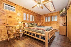 Maison, baignoire à jets, vue sur le jardin | 5 chambres, accès au Wi-Fi (inclus), literie fournie