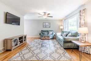 Casa (103 Kathryan Ct.) | Fachada