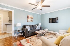 منزل (Brookview Cir, 9) | المنشأة من الخارج